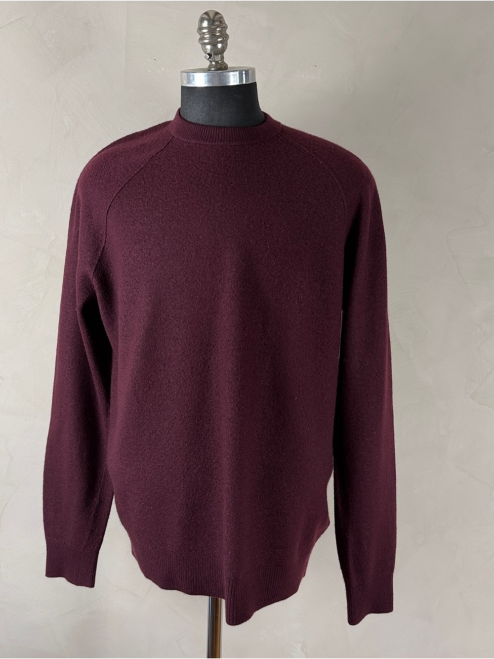 Banana Republic BR Sport Wool Burgundy Black Raglan Crewneck Sweater L